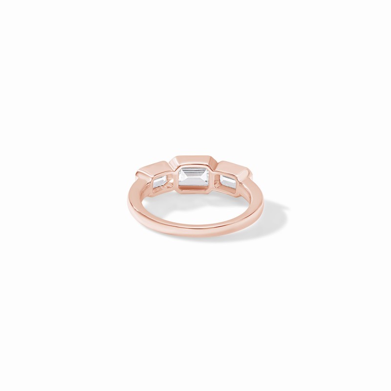  The Signature Emerald Ring 