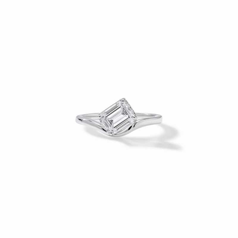  Statement Lazy Emerald Ring 