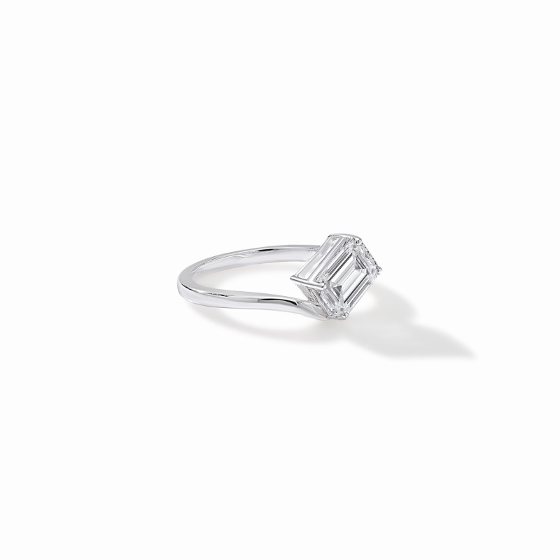  Statement Lazy Emerald Ring 