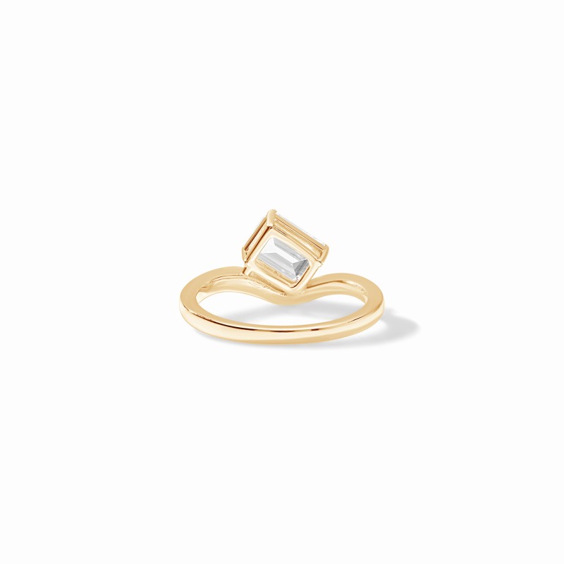 Statement Lazy Emerald Ring 
