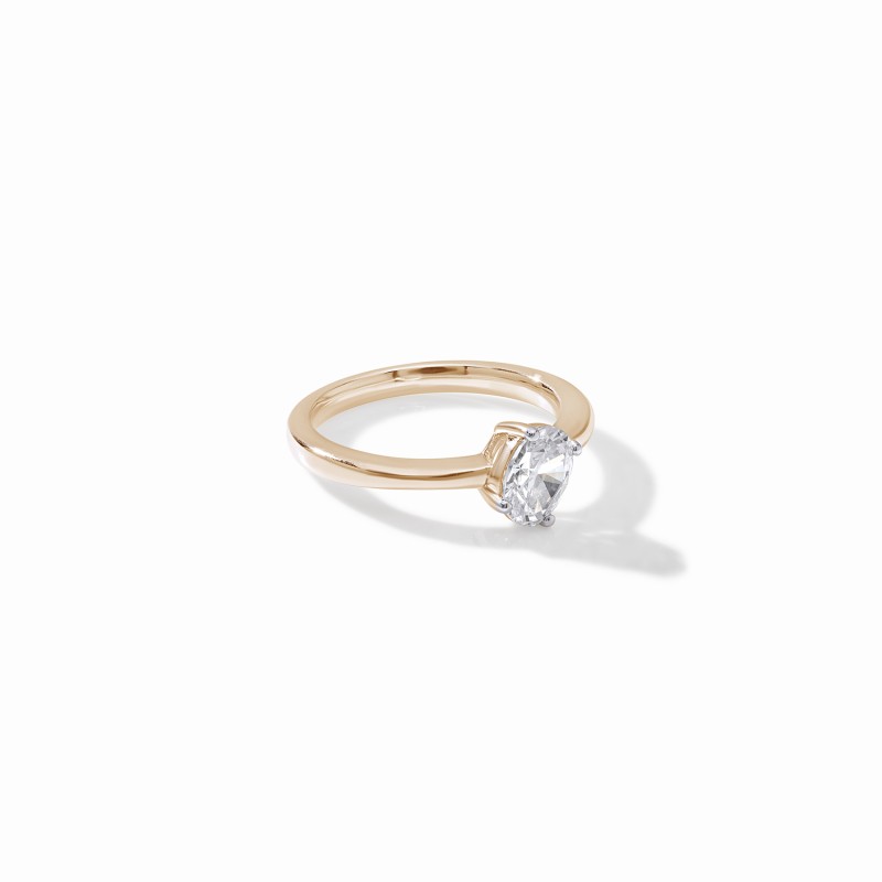  Akimbo Oval Ring 