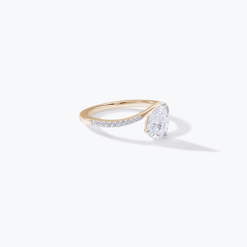  Akimbo Pear Ring 